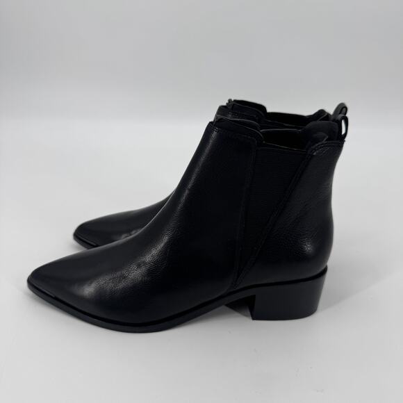NWOB Marc Fisher Womens Yale Pointed Toe Chelsea Boots Faux Leather Black US 5.5 - Picture 4 of 10